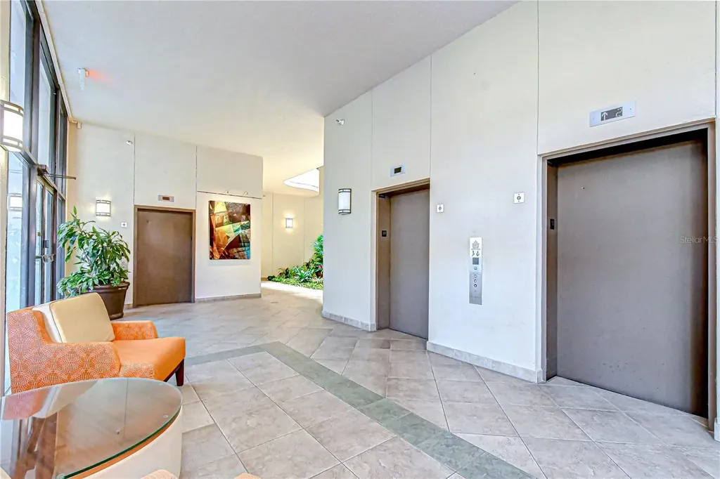 2413 Bayshore Boulevard Tampa FL 33629