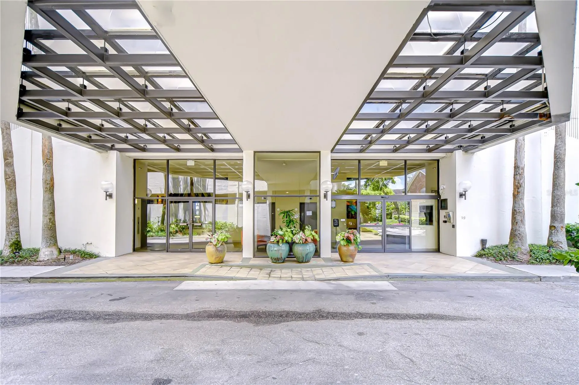 2413 Bayshore Boulevard Tampa FL 33629