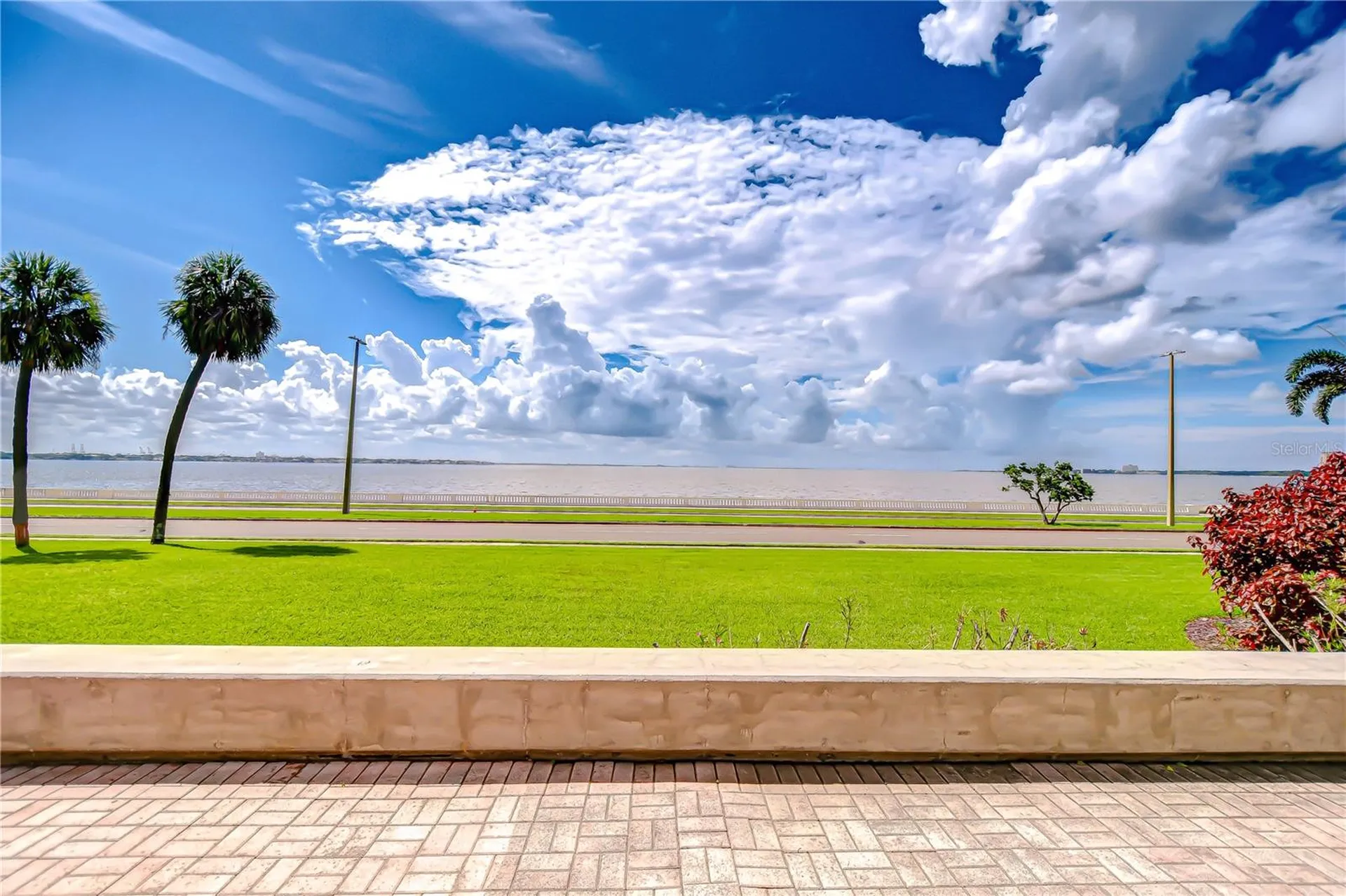 2413 Bayshore Boulevard Tampa FL 33629