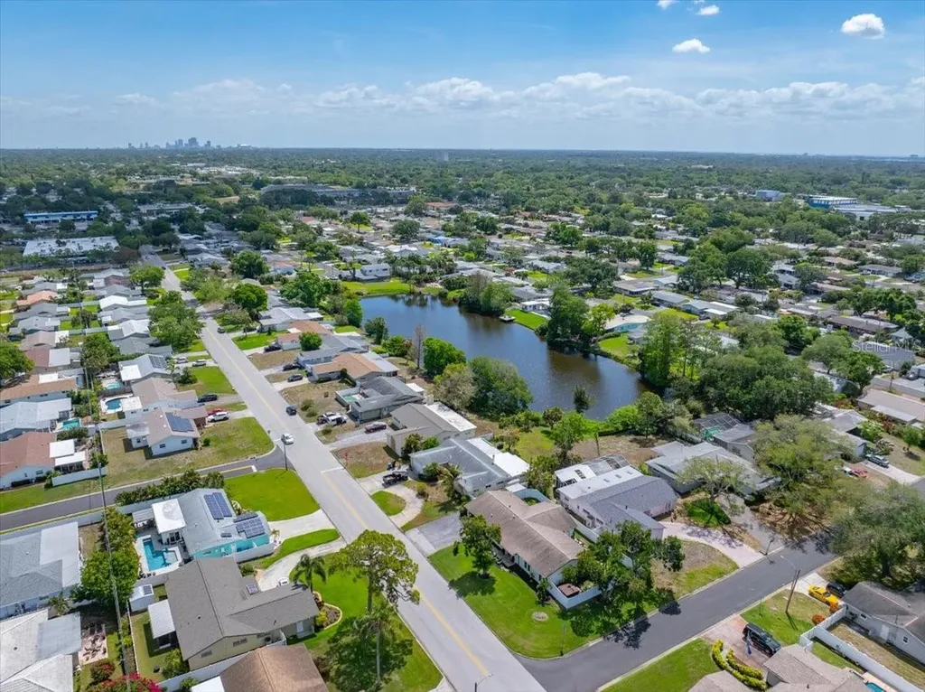 6870 13th Avenue N St Petersburg FL 33710