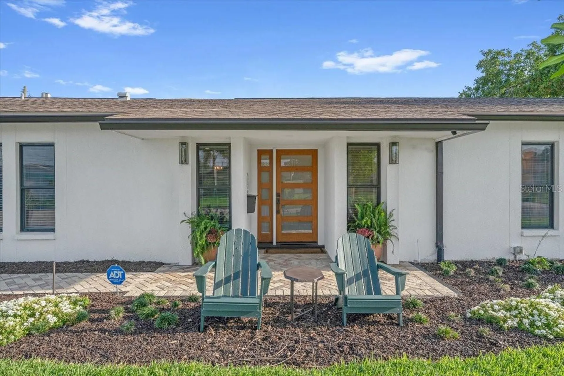 6870 13th Avenue N St Petersburg FL 33710