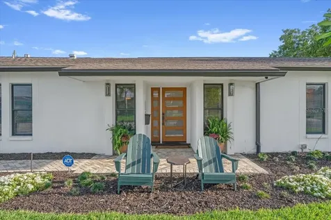 6870 13th Avenue N St Petersburg FL 33710