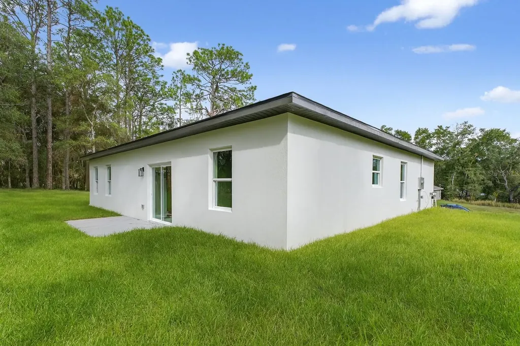 9066 N Akola Way Citrus Springs FL 34434