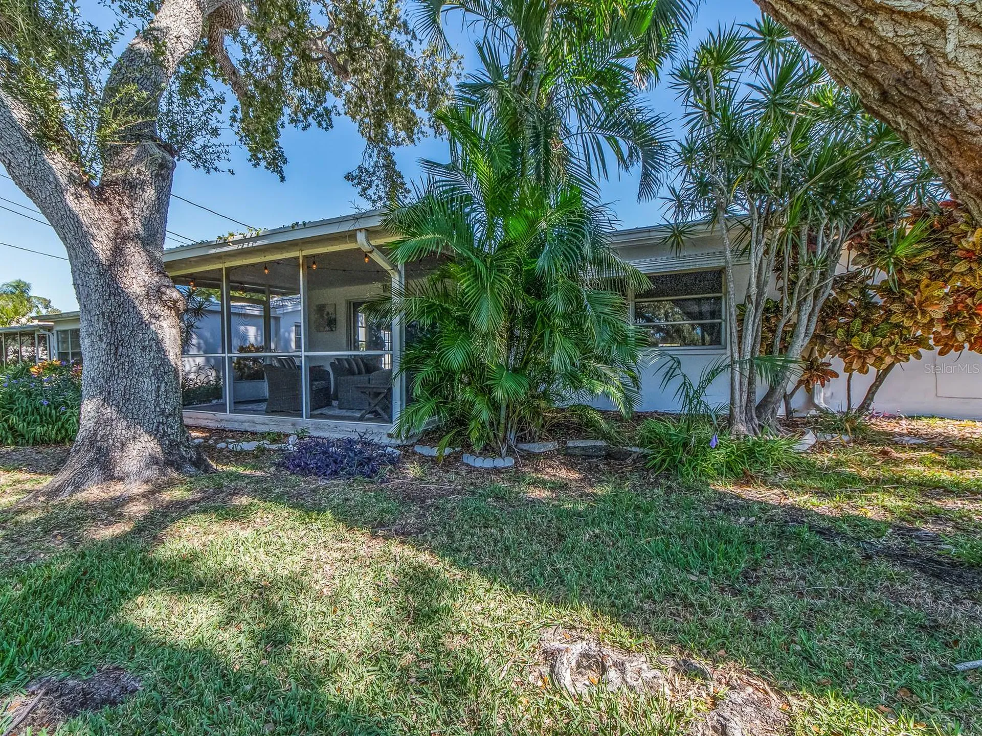 9234 141st Street Seminole FL 33776