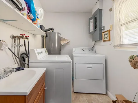 9234 141st Street Seminole FL 33776