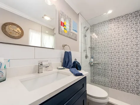 9234 141st Street Seminole FL 33776