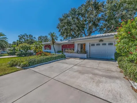 9234 141st Street Seminole FL 33776