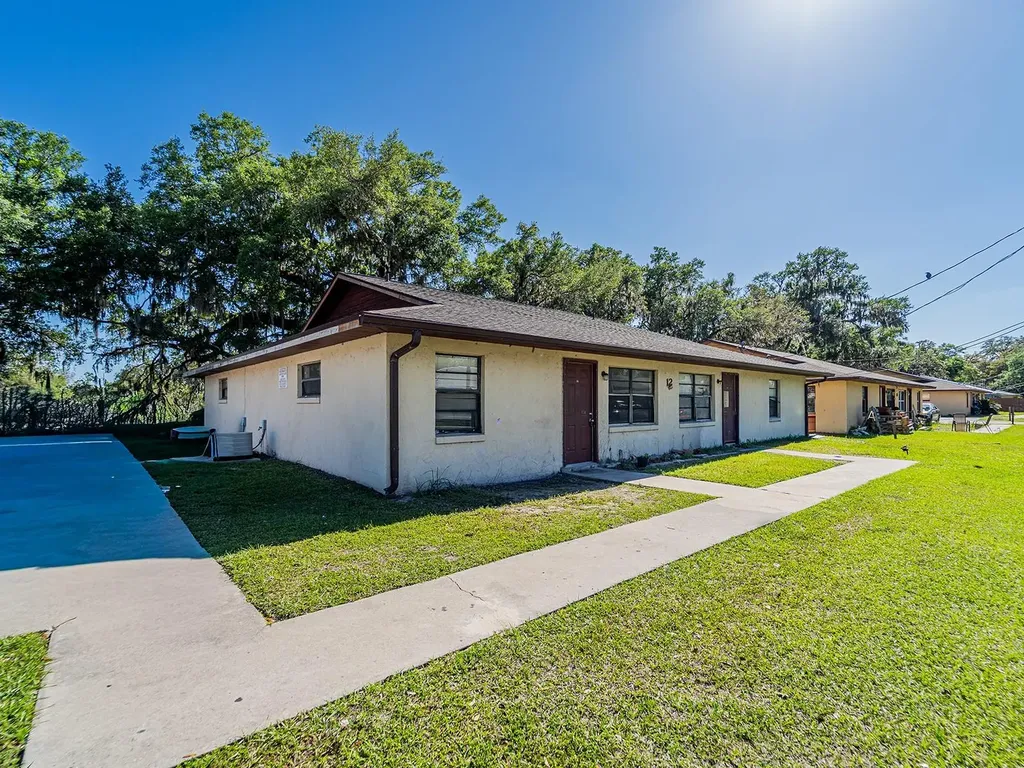 34 NW 21st Place Ocala FL 34475