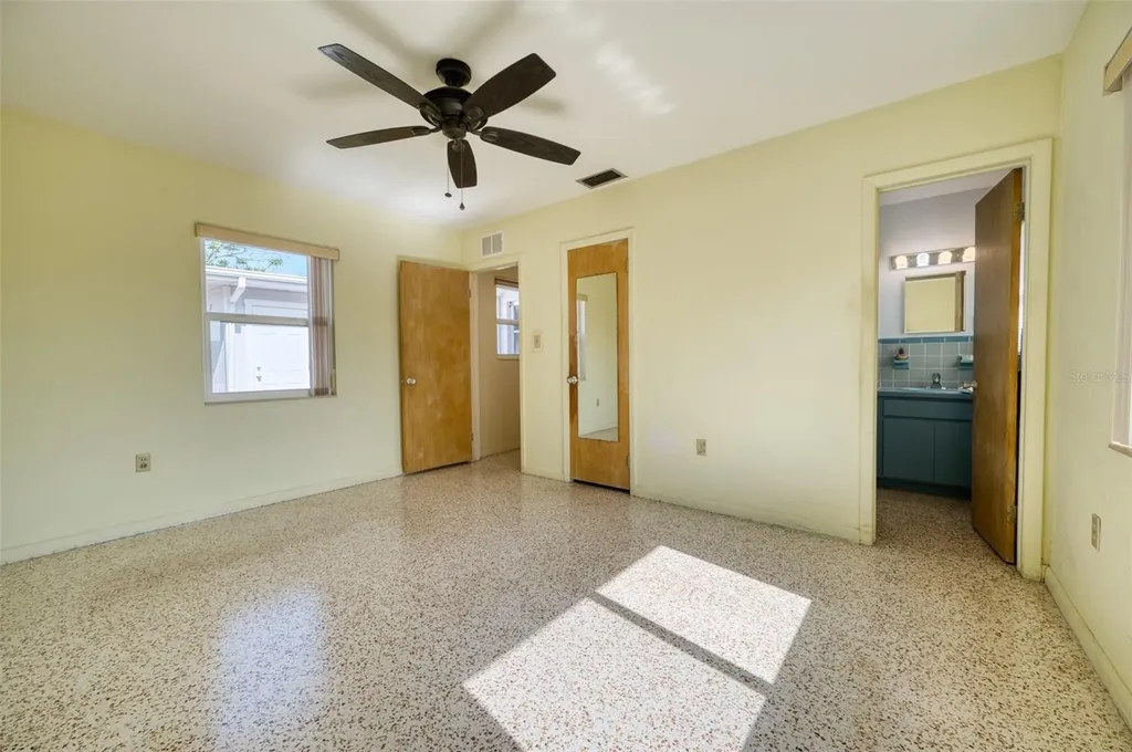 2632 Sunnyside Street Sarasota FL 34239