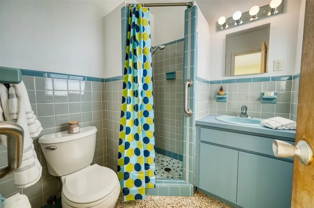 2632 Sunnyside Street Sarasota FL 34239