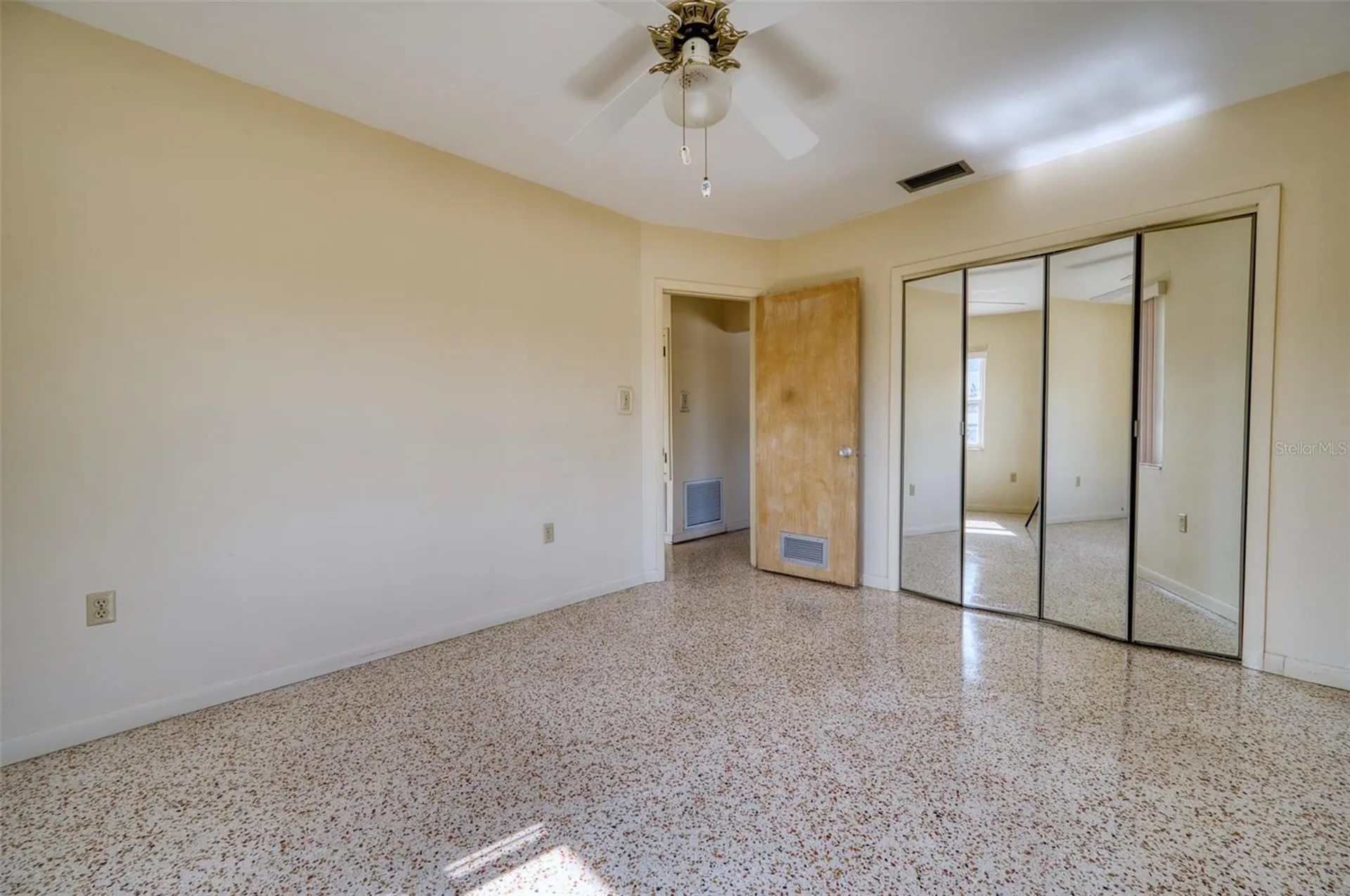 2632 Sunnyside Street Sarasota FL 34239