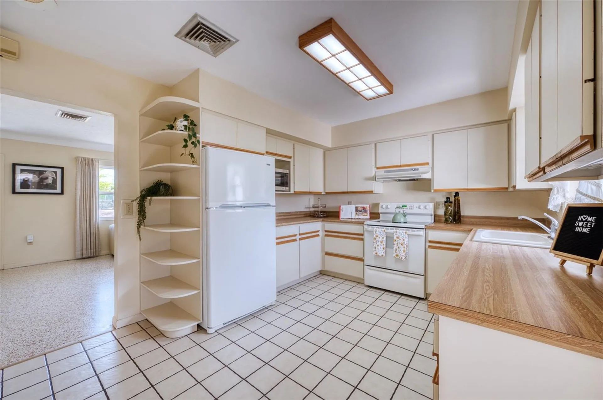 2632 Sunnyside Street Sarasota FL 34239