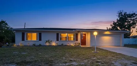 2632 Sunnyside Street Sarasota FL 34239