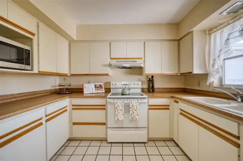 2632 Sunnyside Street Sarasota FL 34239