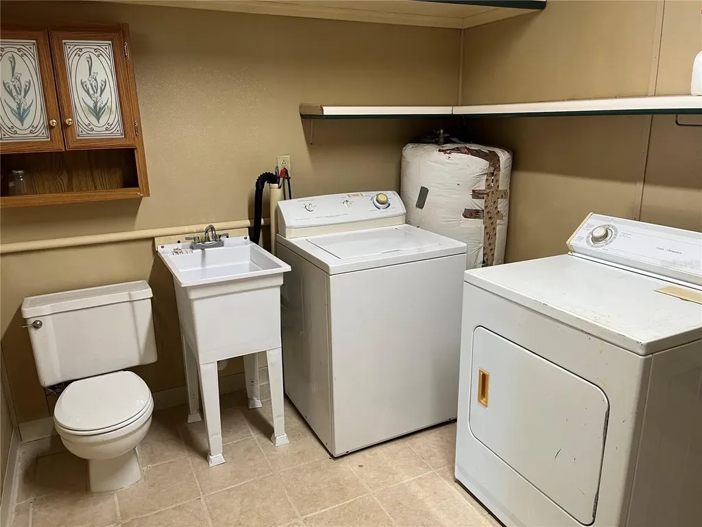 218 E Palmetto Street Davenport FL 33837
