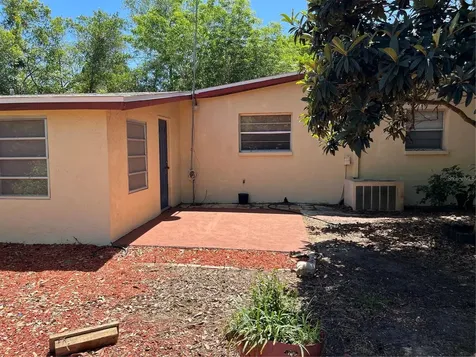 218 E Palmetto Street Davenport FL 33837