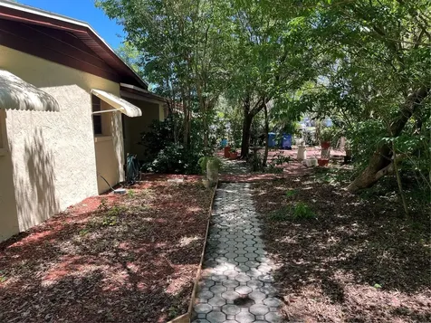 218 E Palmetto Street Davenport FL 33837