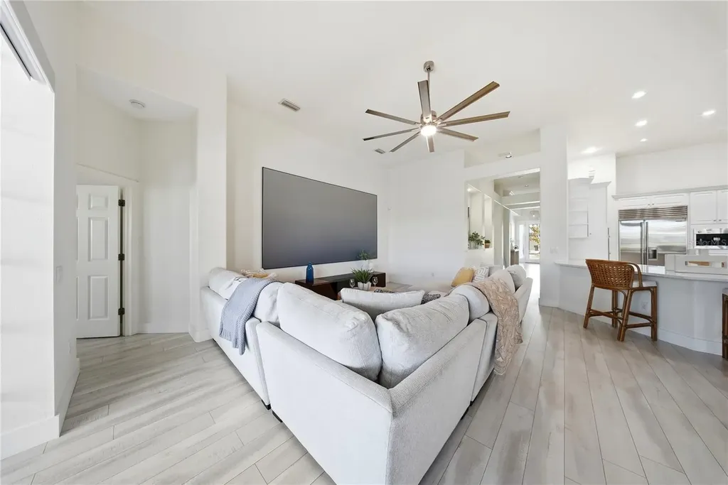 510 Mirabay Boulevard Apollo Beach FL 33572