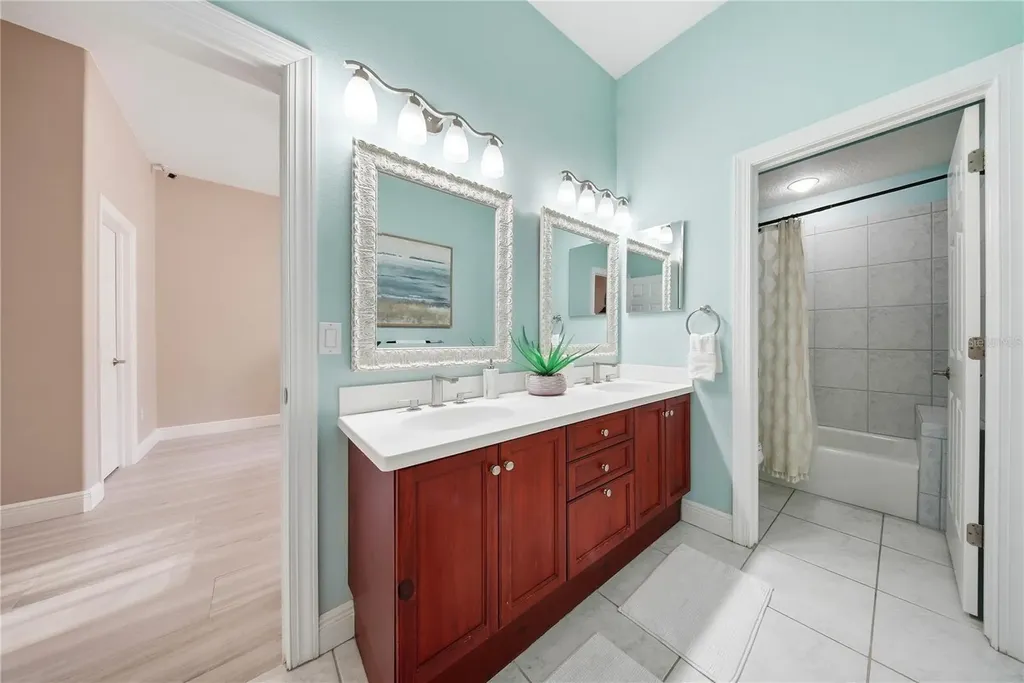 510 Mirabay Boulevard Apollo Beach FL 33572