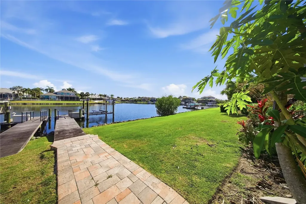 510 Mirabay Boulevard Apollo Beach FL 33572