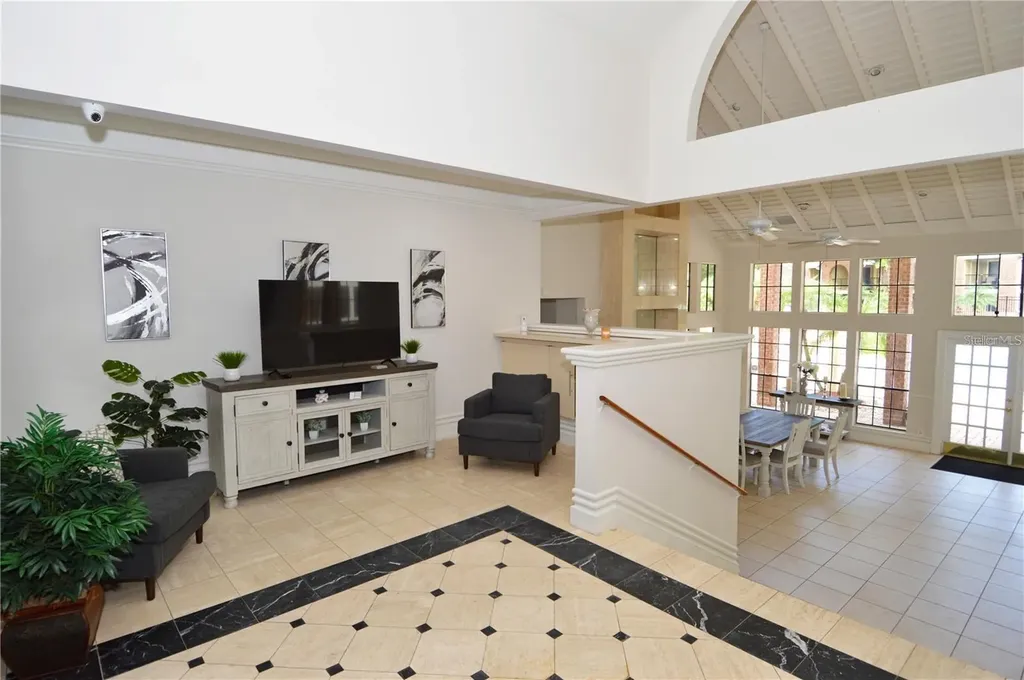8635 Mallard Reserve Drive Tampa FL 33614