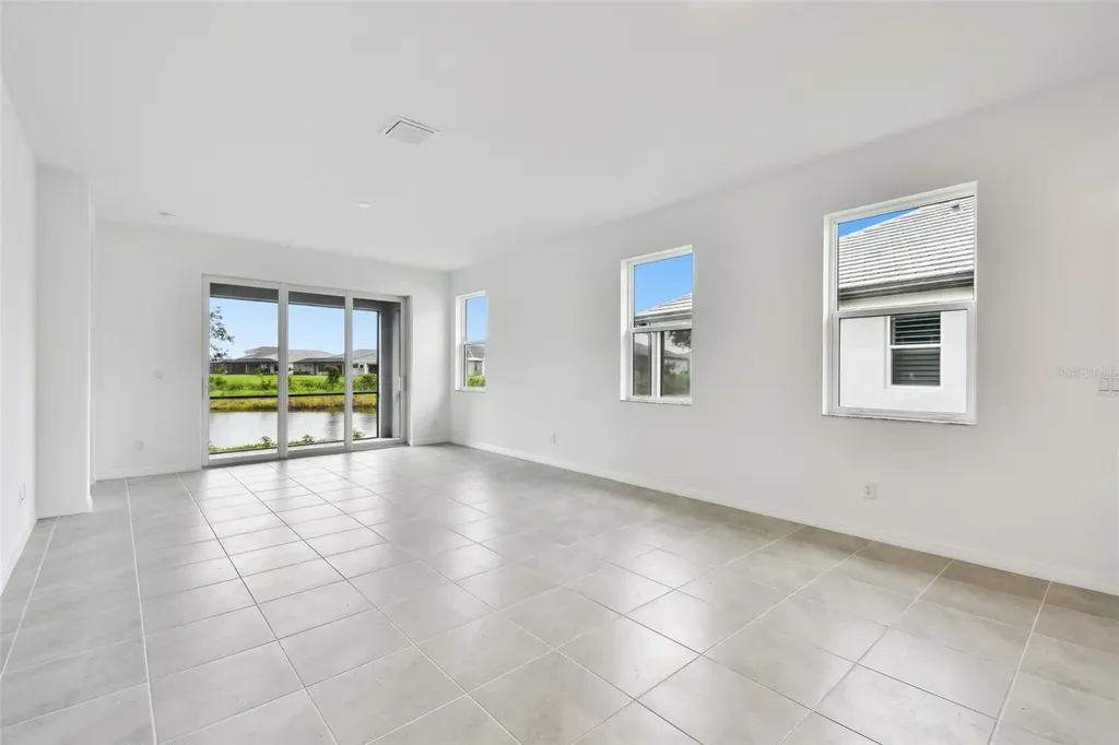 18185 Cherished Loop Lakewood Ranch FL 34211