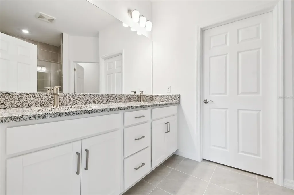 18185 Cherished Loop Lakewood Ranch FL 34211