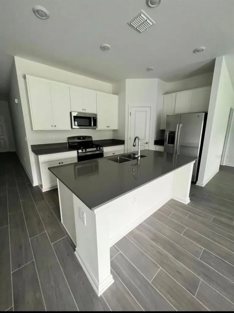 34000 Sky Blossom Circle Leesburg FL 34788