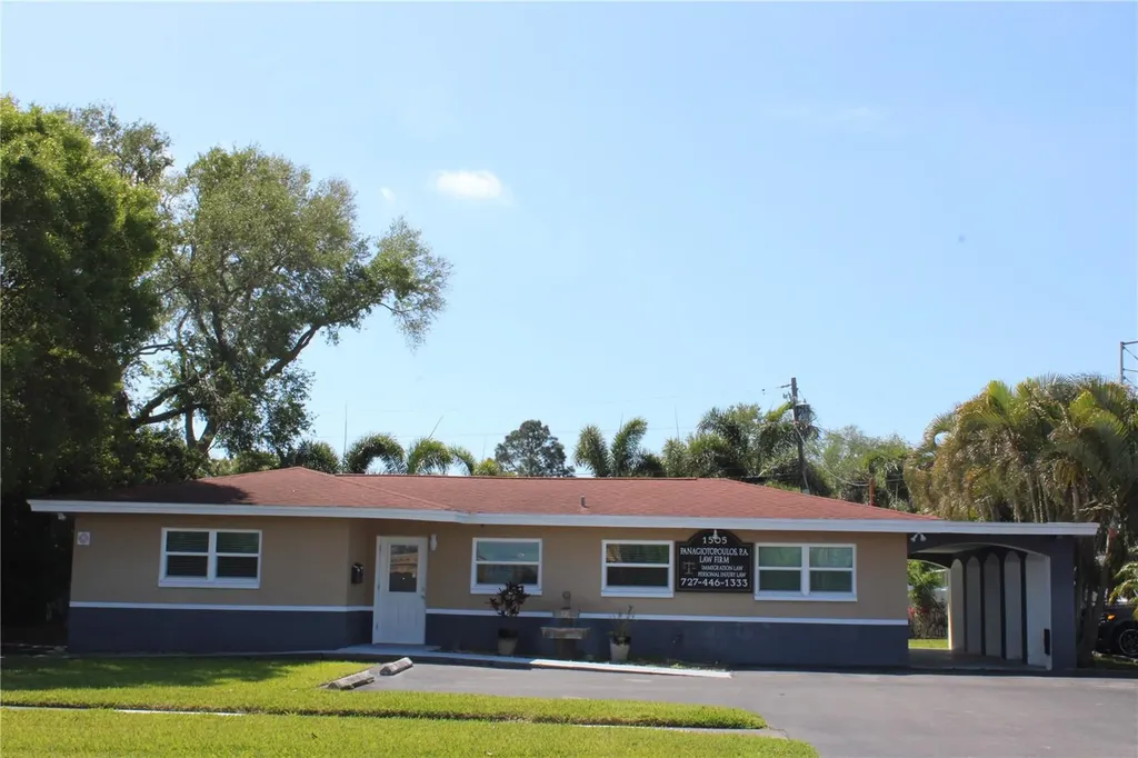 1505 Lakeview Road Clearwater FL 33756