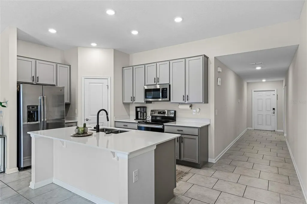 425 N Andrea Circle Haines City FL 33844