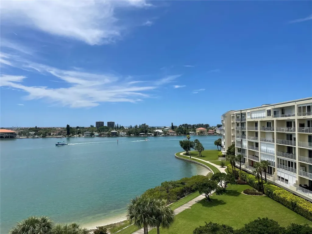 7872 Sailboat Key Blvd S Boulevard S South Pasadena FL 33707