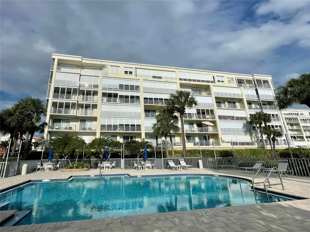 7872 Sailboat Key Blvd S Boulevard S South Pasadena FL 33707