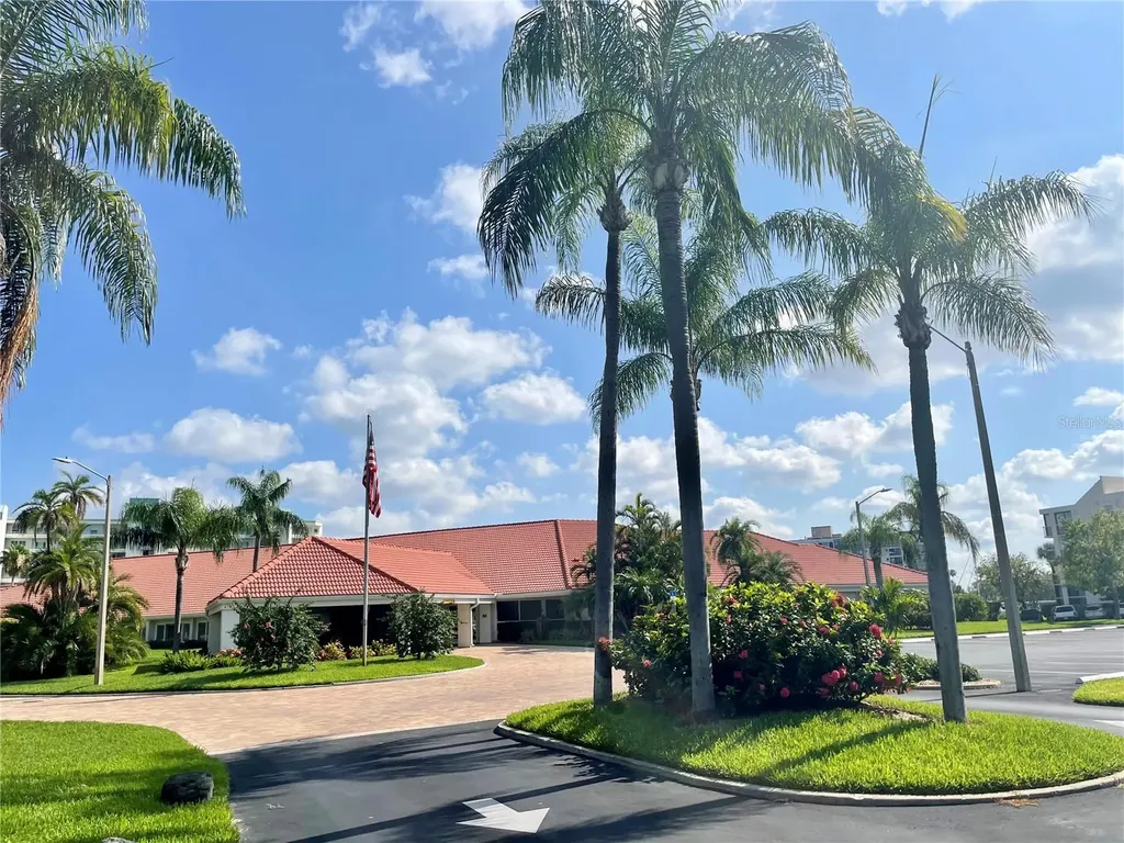 7872 Sailboat Key Blvd S Boulevard S South Pasadena FL 33707