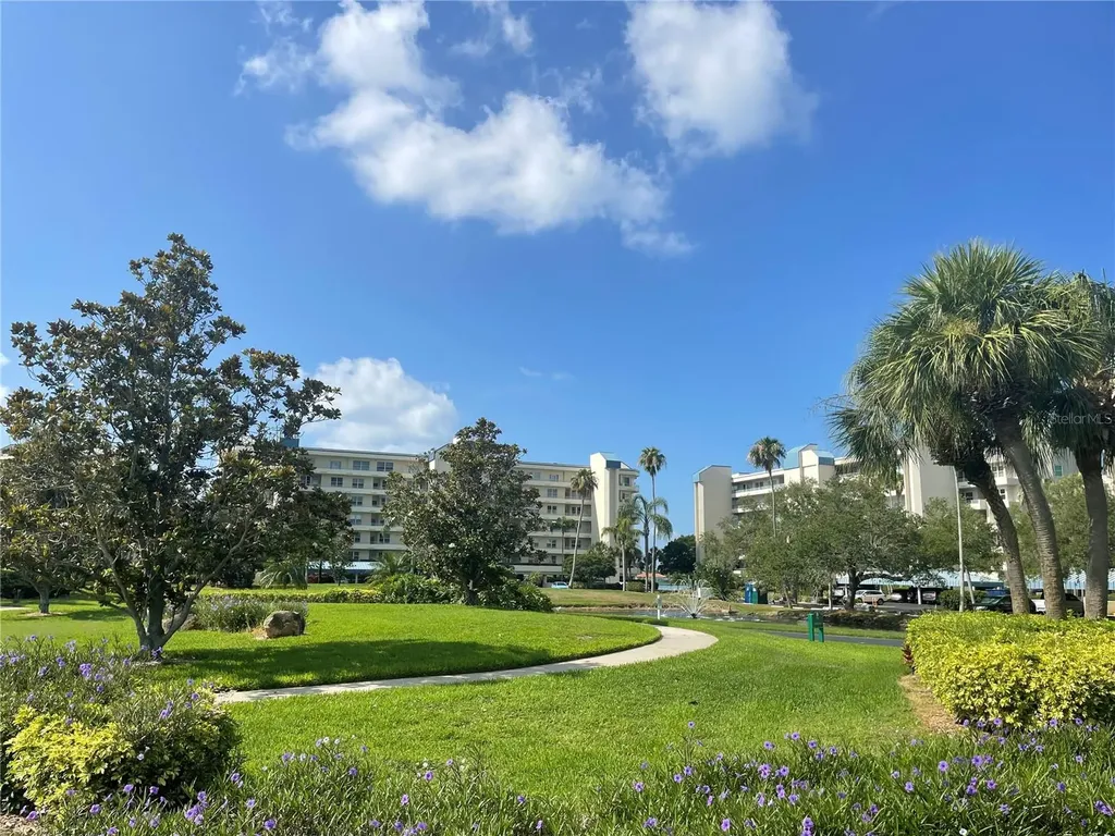 7872 Sailboat Key Blvd S Boulevard S South Pasadena FL 33707