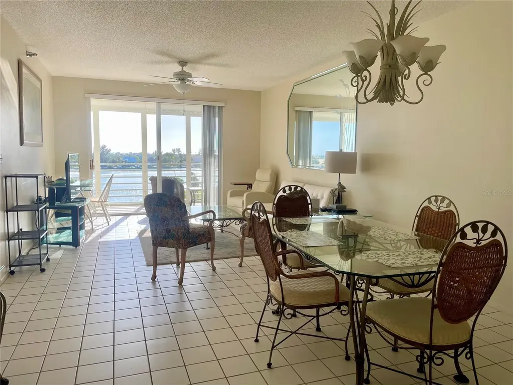 7872 Sailboat Key Blvd S Boulevard S South Pasadena FL 33707