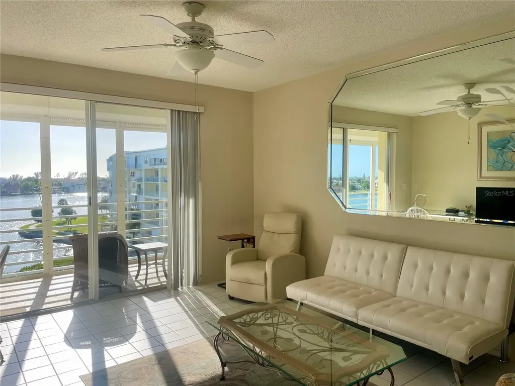 7872 Sailboat Key Blvd S Boulevard S South Pasadena FL 33707