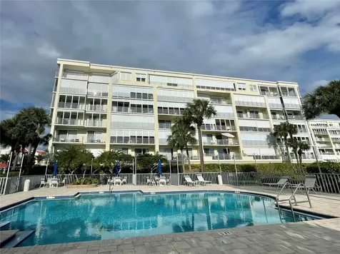 7872 Sailboat Key Blvd S Boulevard S South Pasadena FL 33707