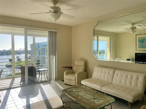 7872 Sailboat Key Blvd S Boulevard S South Pasadena FL 33707
