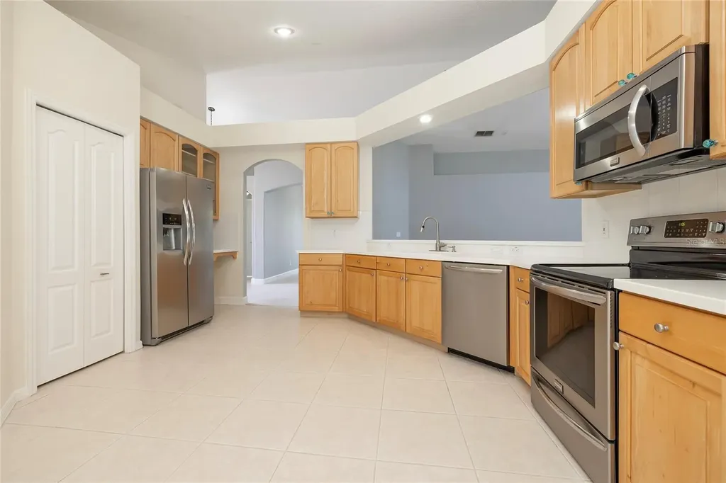 219 Bay Arbor Boulevard Oldsmar FL 34677