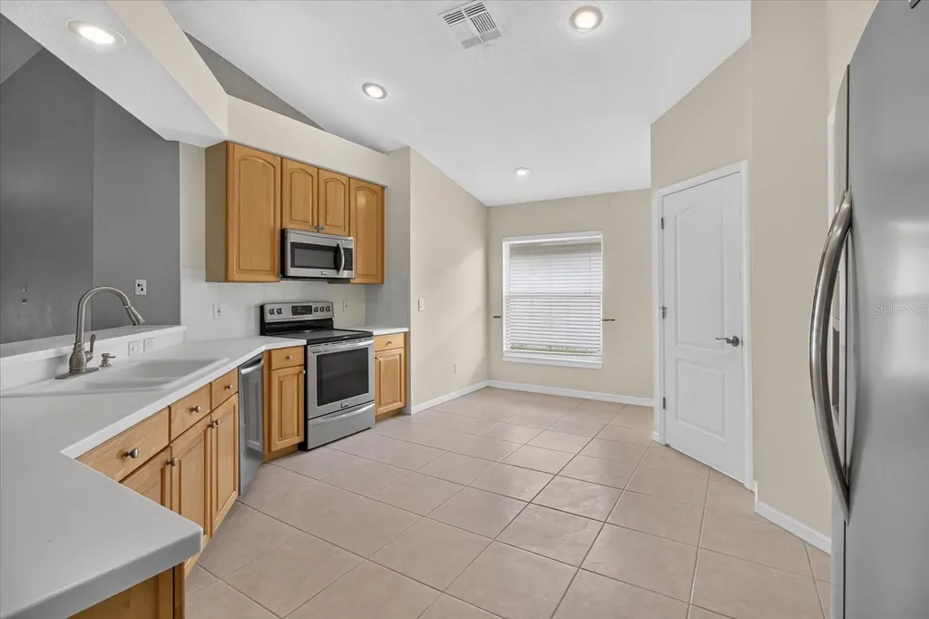 219 Bay Arbor Boulevard Oldsmar FL 34677
