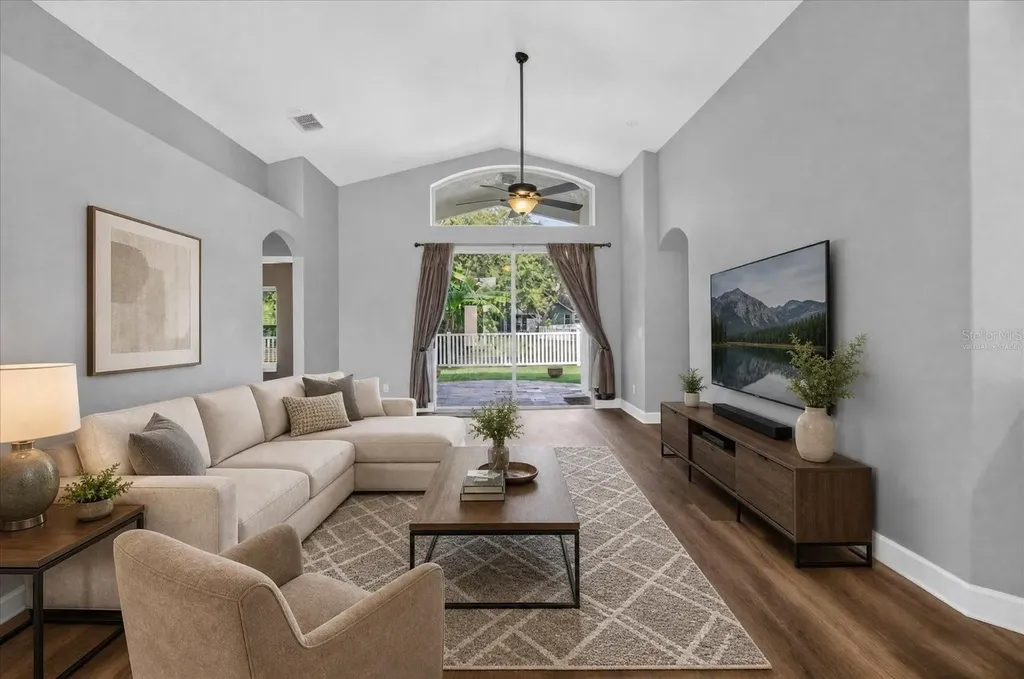 219 Bay Arbor Boulevard Oldsmar FL 34677