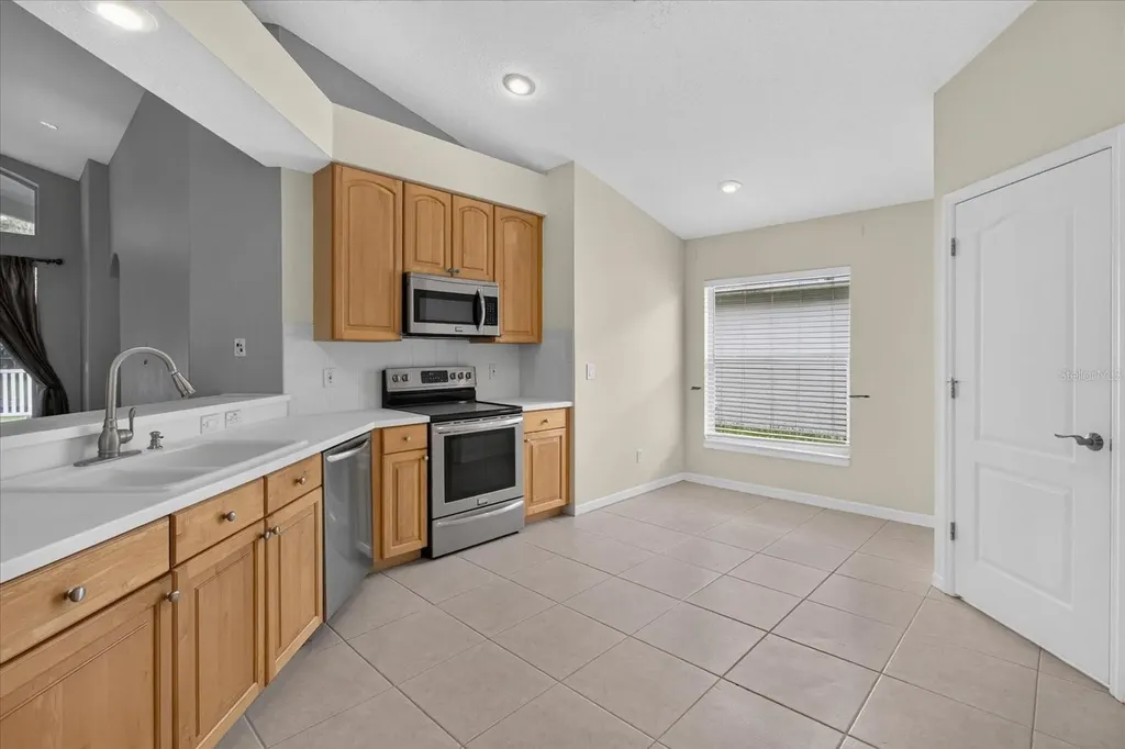 219 Bay Arbor Boulevard Oldsmar FL 34677
