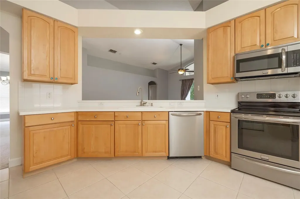 219 Bay Arbor Boulevard Oldsmar FL 34677
