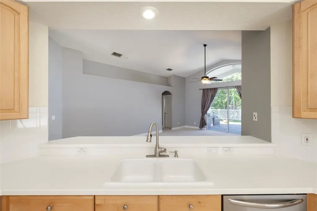 219 Bay Arbor Boulevard Oldsmar FL 34677