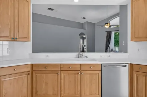 219 Bay Arbor Boulevard Oldsmar FL 34677
