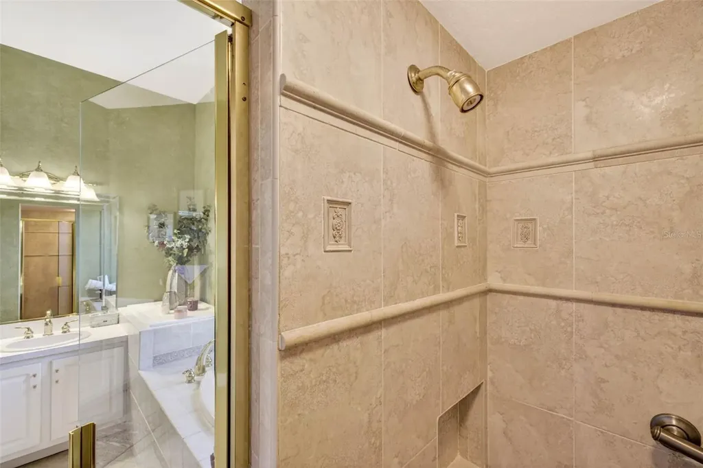 10211 Ridge Top Loop Weeki Wachee FL 34613