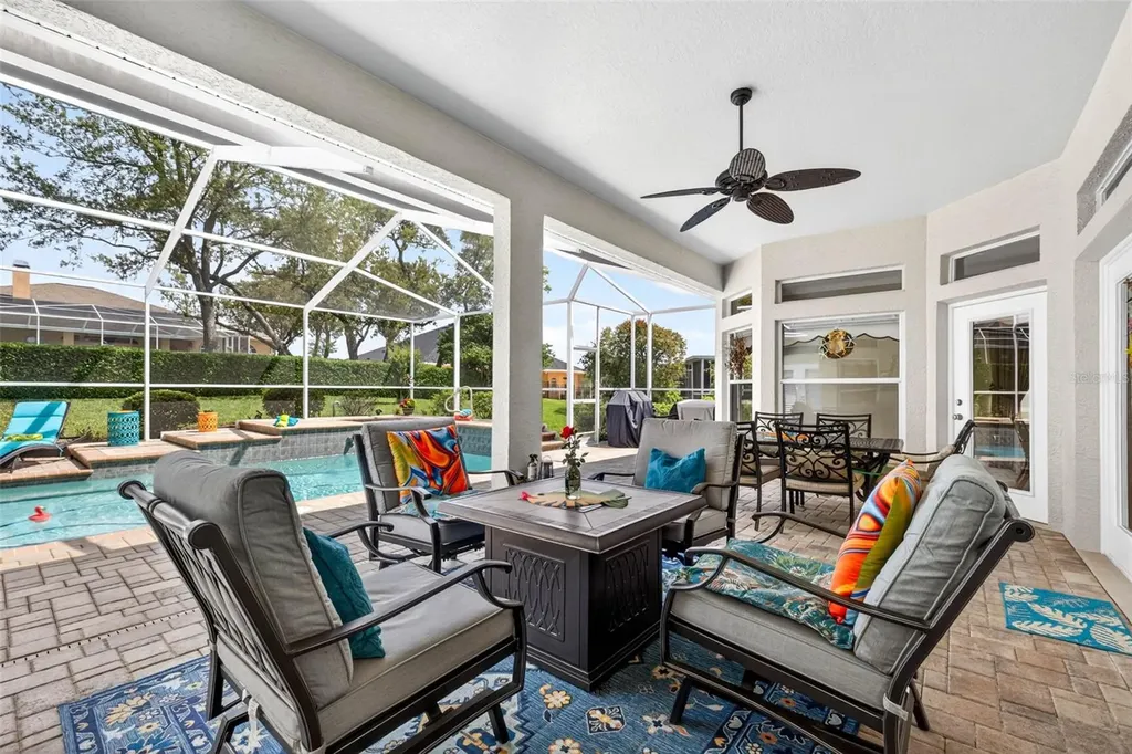 10211 Ridge Top Loop Weeki Wachee FL 34613