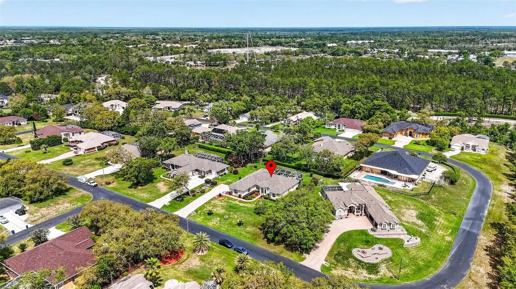 10211 Ridge Top Loop Weeki Wachee FL 34613