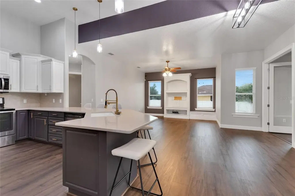 2687 Brookside Bluff Loop Lakeland FL 33813