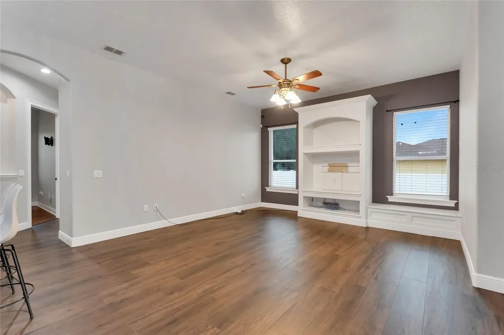 2687 Brookside Bluff Loop Lakeland FL 33813